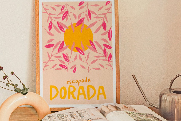 Escapada Dorada I Affiche Méditerranée I Coucher de Soleil - Horizons Illustrations